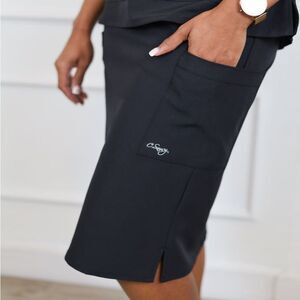 C.Saucy Original Scrub Skirt size 2 XL Black (Dark Grey Look) NWT